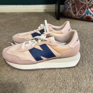 New Balance 237
